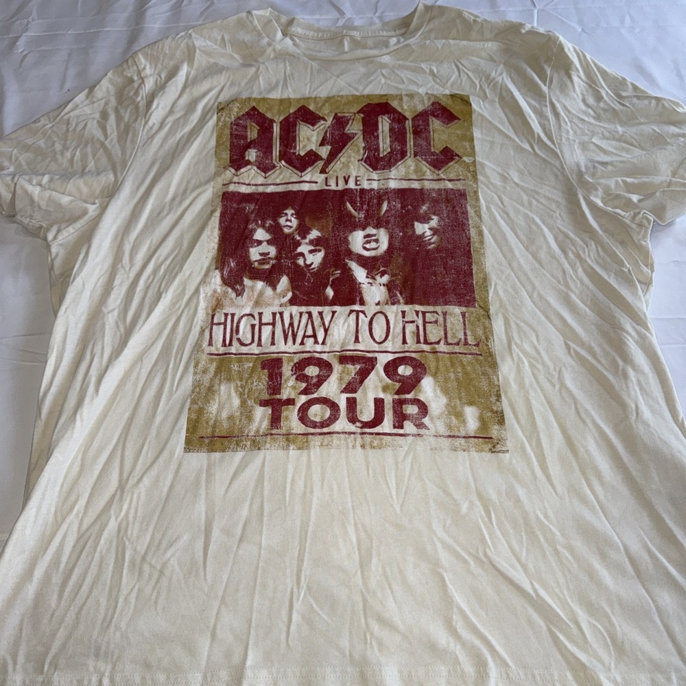 AC/DC Graphic T-Shirt Mens XL Cream Highway To Hell 1979 Tour Rock Band Tee
